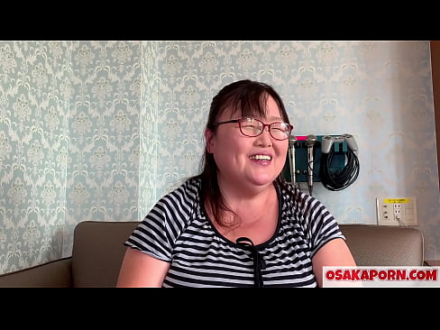 ❤️ Fet japansk mamma visar sina enorma bröst och njuter av en sexleksak. En 51-årig asiatisk mamma berättar om sin sexuella erfarenhet. Yukiko 1 OSAKAPORN fet milf ️❌ Porno at us