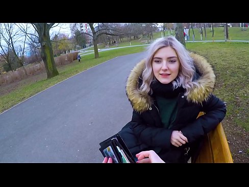 ❤️ Sväljer en främlings het sperma för pengar - avsugning i parken av Eva Elfie ️❌ Porno at us